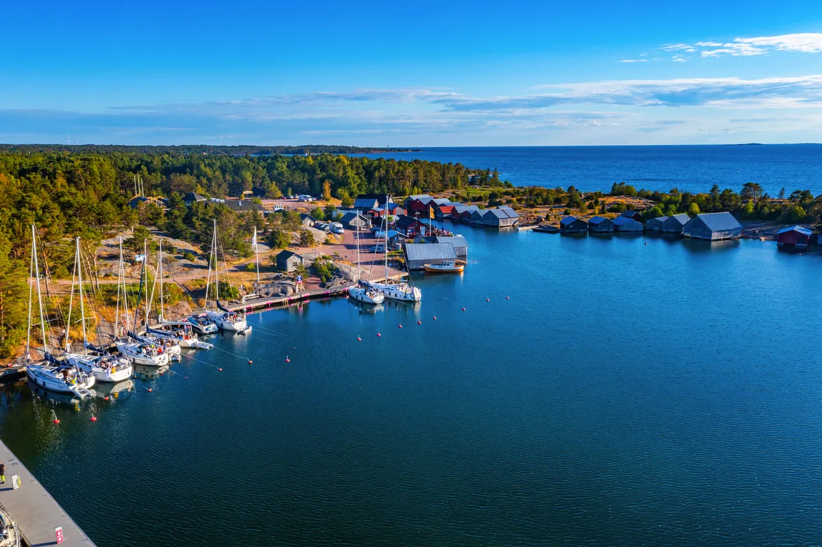 Panoramablick auf Käringsund auf den Åland-Inseln in Finnland - © dudlajzov - stock.adobe.com