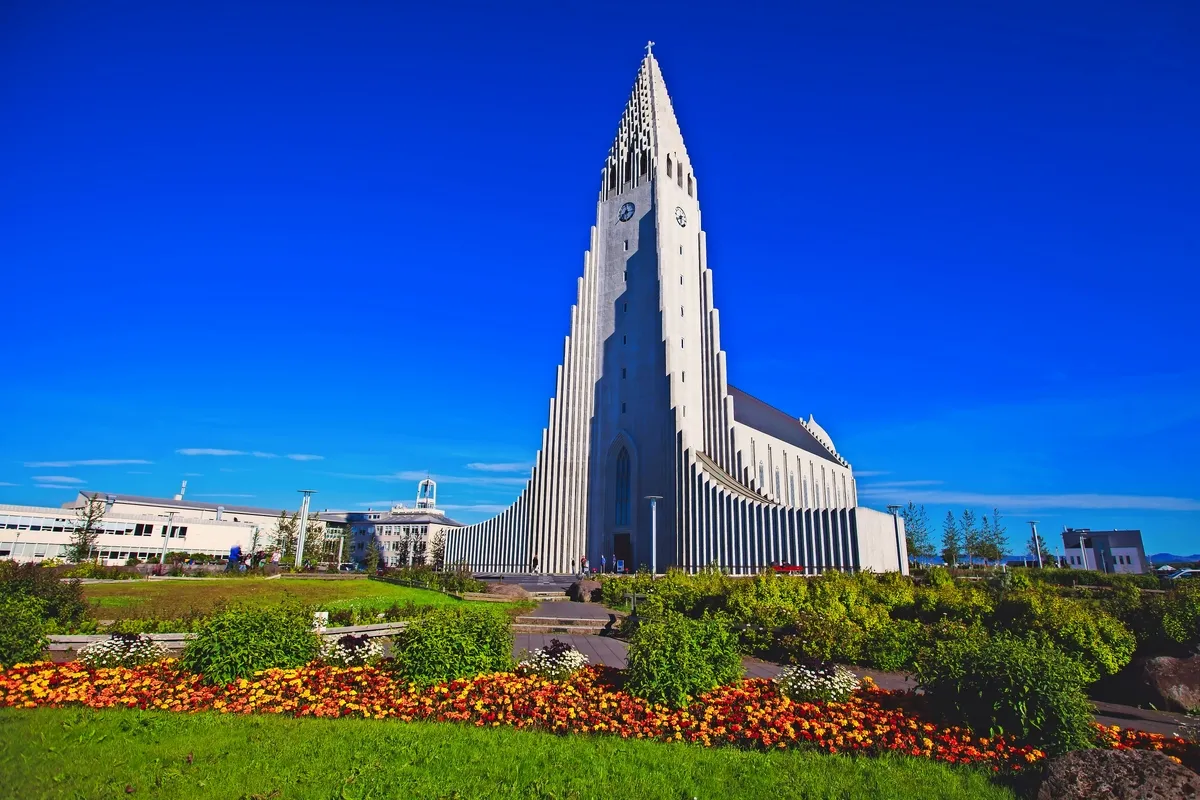 Hallgrimskirkja in Reykjavik - © tsuguliev - stock.adobe.com