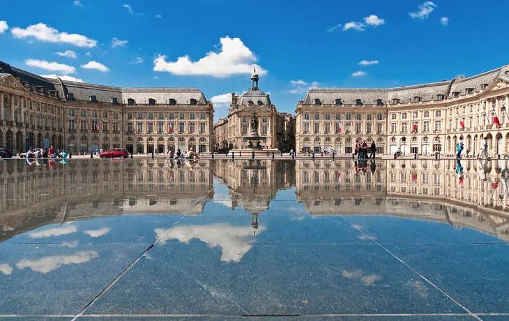 Palais de la Bourse in Bordeaux - © Anibal Trejo - stock.adobe.com